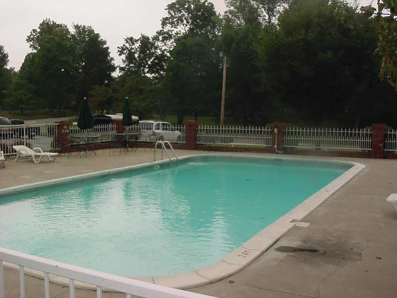 Old Bardstown Inn Exterior photo
